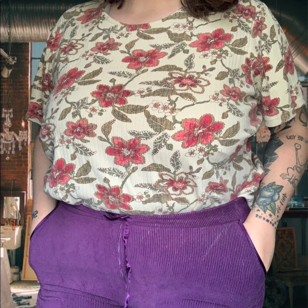 🌸 Floral Top 💐